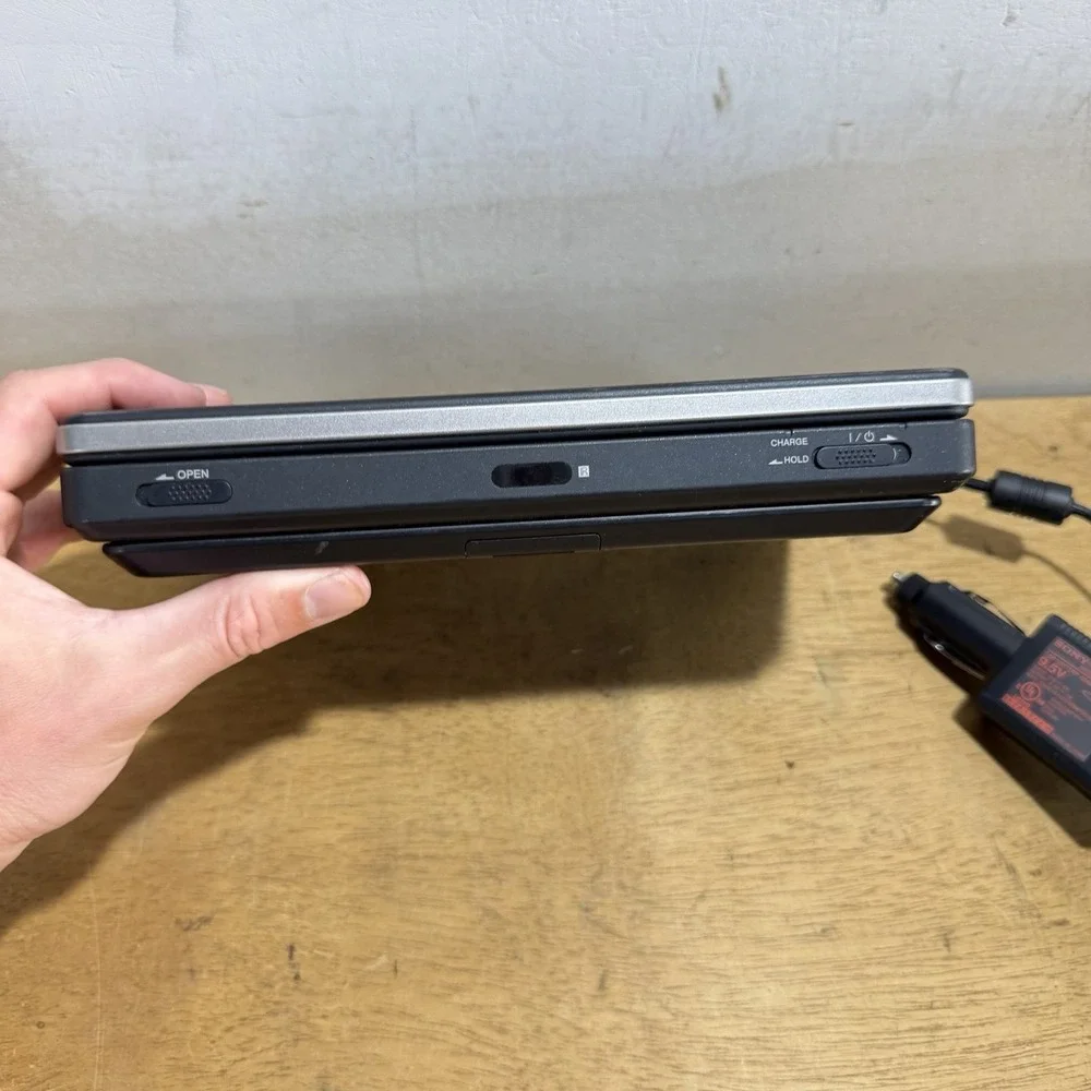 Sony DVP-FX810 8in Portable Swivel Screen DVD CD Player Black DVPFX810